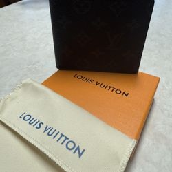 Black Louis Vuitton Wallet 