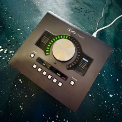 Universal Audio Apollo Twin MK ll Thunderbolt
