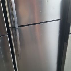 APARTMENT REFRIGERATOR (DELIVERED)