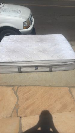 Serra queen mattress