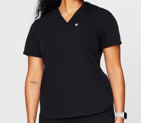 Fabletics scrubs set