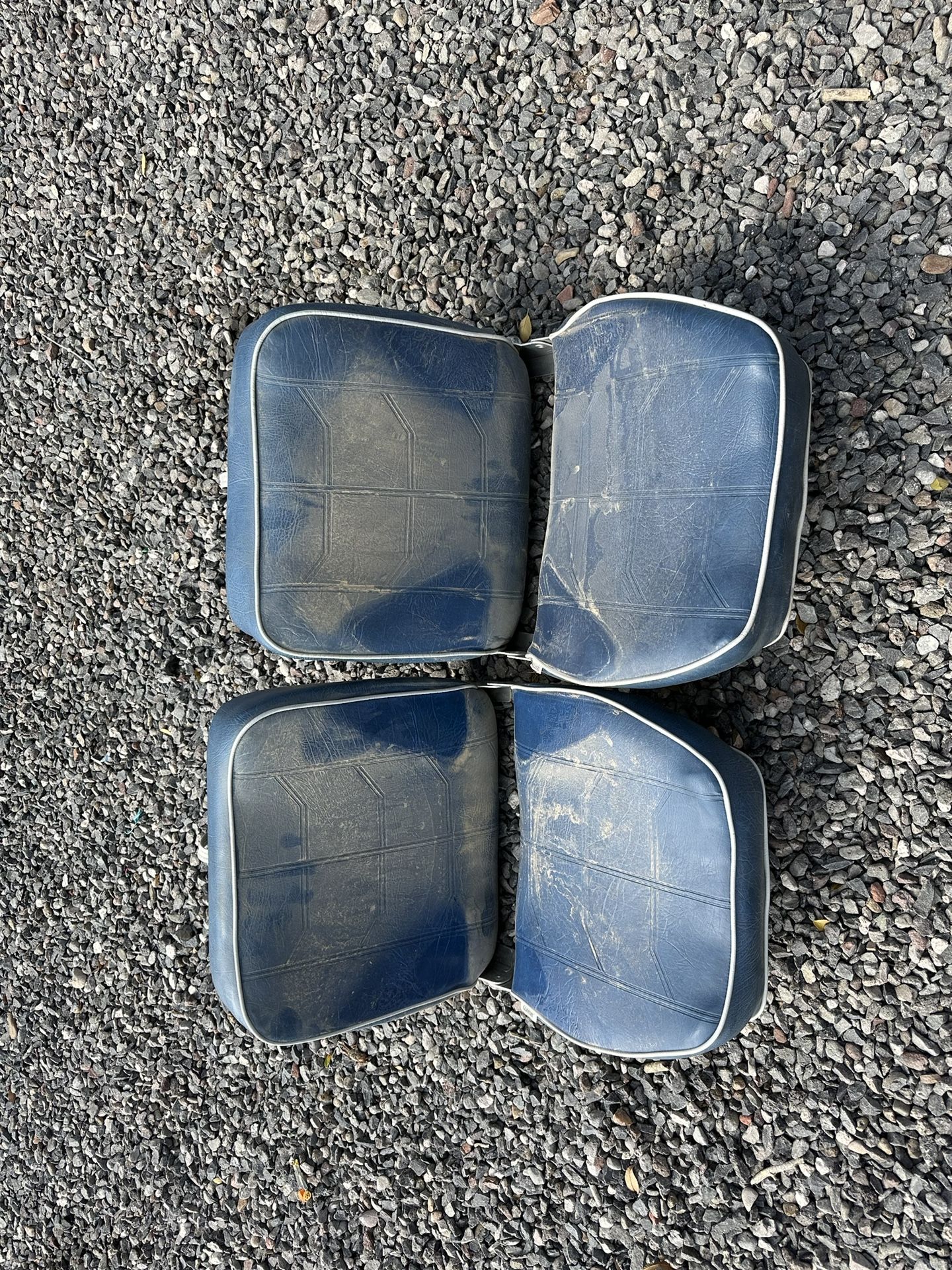 Boat seats with pedestals