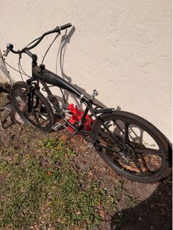 29in Gas bike frame with aftermarket pipe