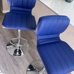 2 Beautiful Barstools~