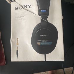 Sony sound Monitor Headphones