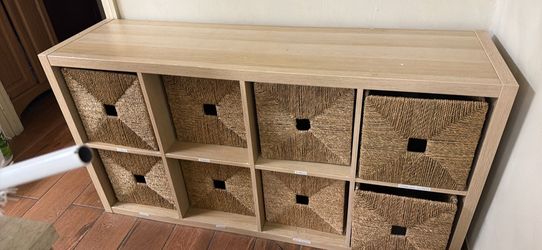 Storage unit with 8 wooden baskets