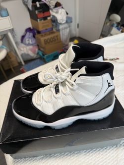 Air Jordan 11 (2018) Retro Concord Size 9