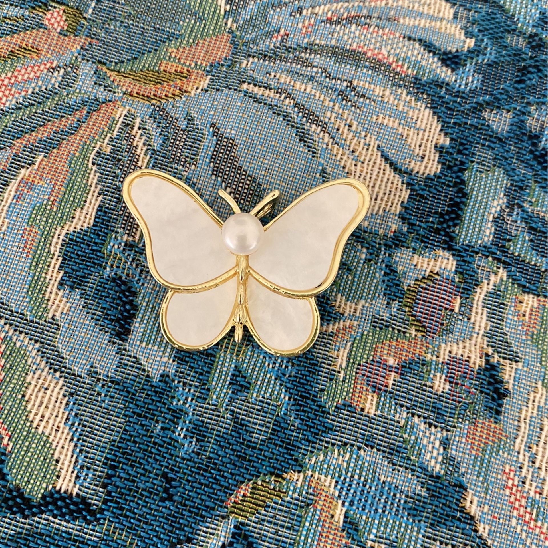 Brooch
