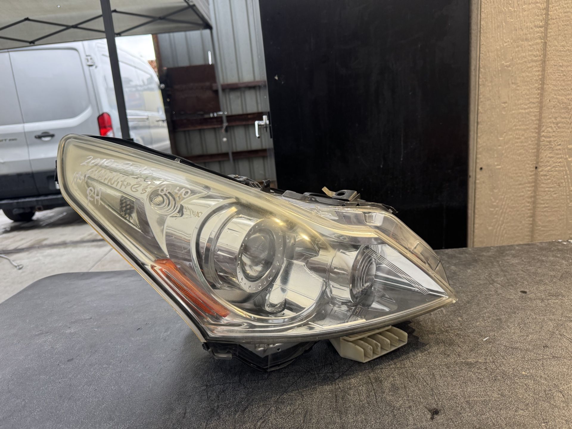 2010 2011 2012 2013 2014 2015 INFINITI G37/Q40 RIGHT SIDE HEADLIGHT OEM USED 