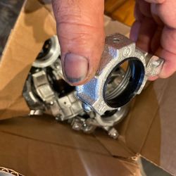 1 1/4 Conduit Bushings And 1 In Straight Connectors