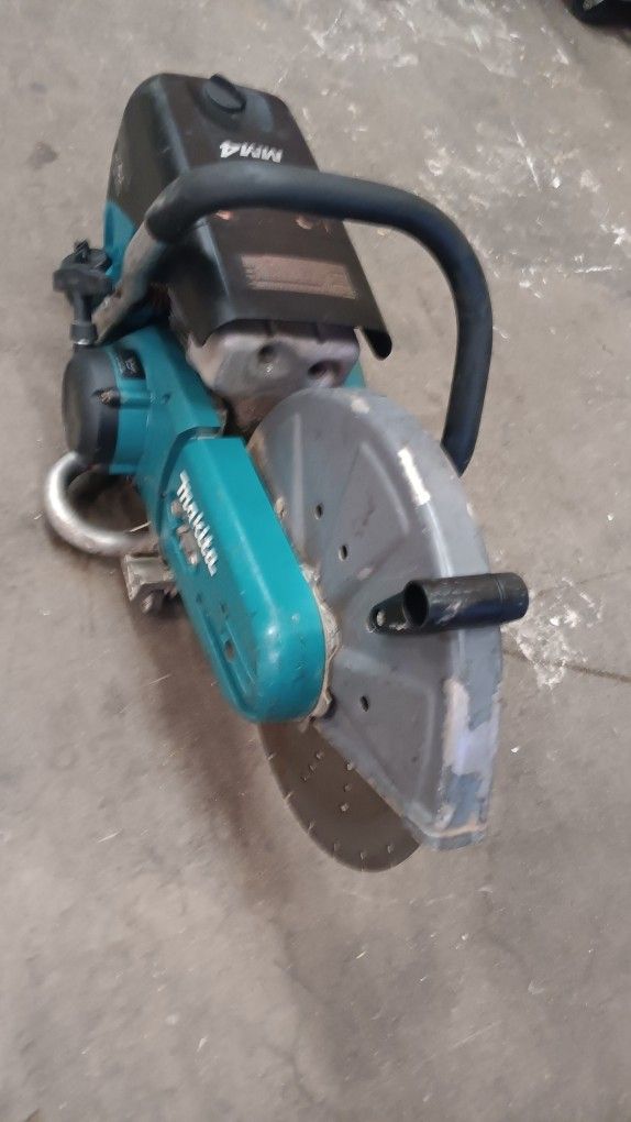 Makita EK7651H Stroke (MM4) 14 76cc Gas Powered Concrete Saw