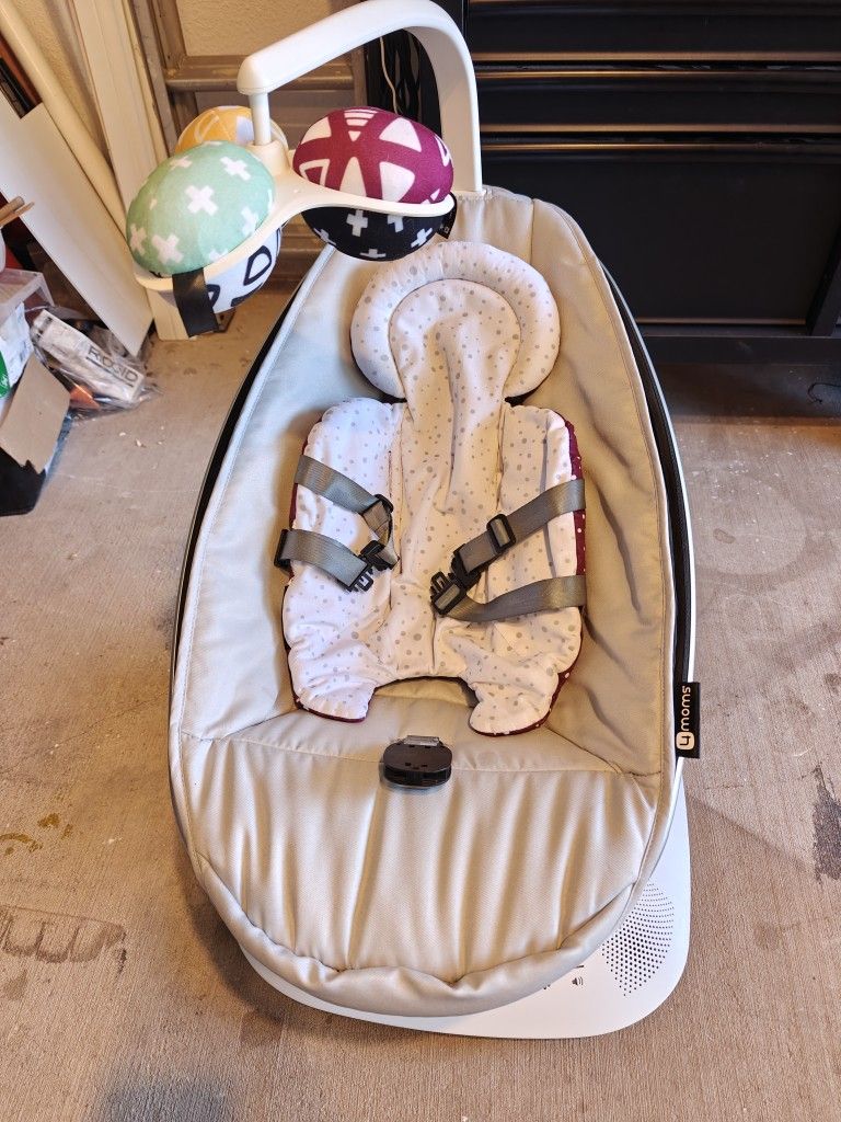 4moms MamaRoo Multi Motion Baby Swing