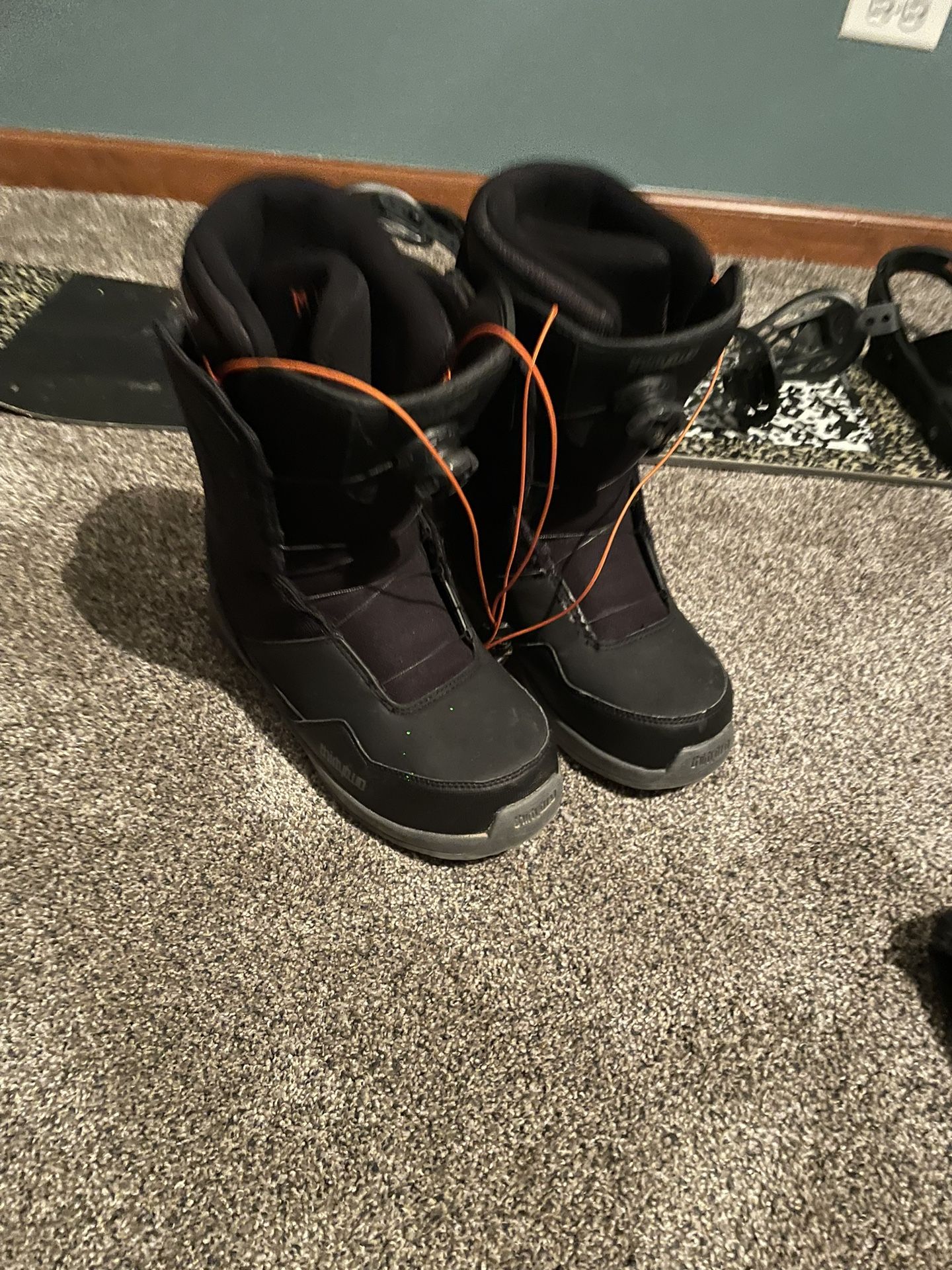 ThirtyTwo snowboard boots size 11 for Sale in Naperville, IL OfferUp