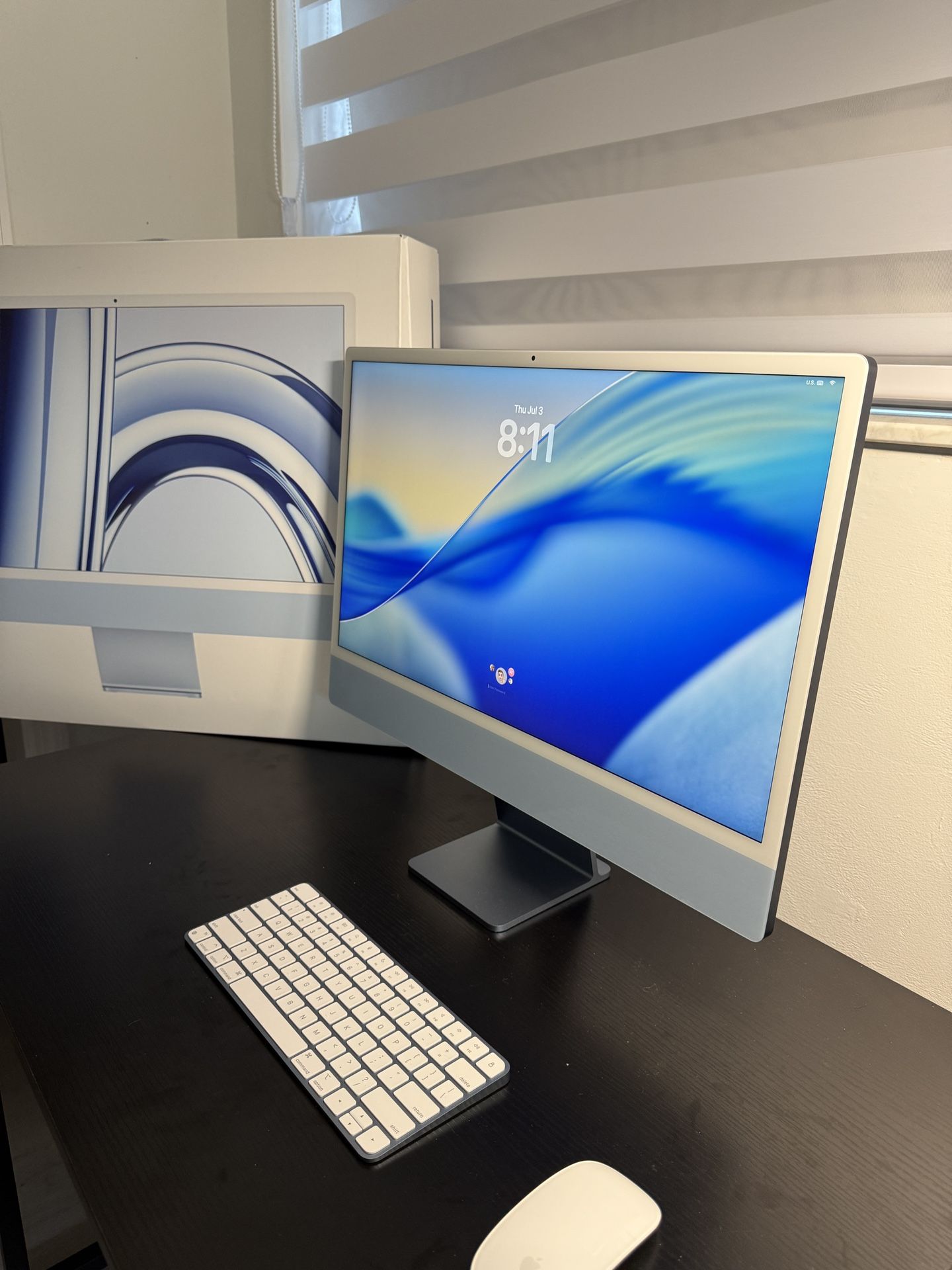 Apple - iMac 24" All-in-One - M3 chip 8-Core - 8GB Memory - 256GB - Blue (Original Box included)