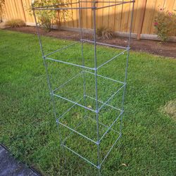 8x Metal Tomato Cages