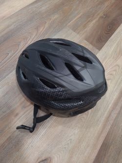 Adult bicycle helmet