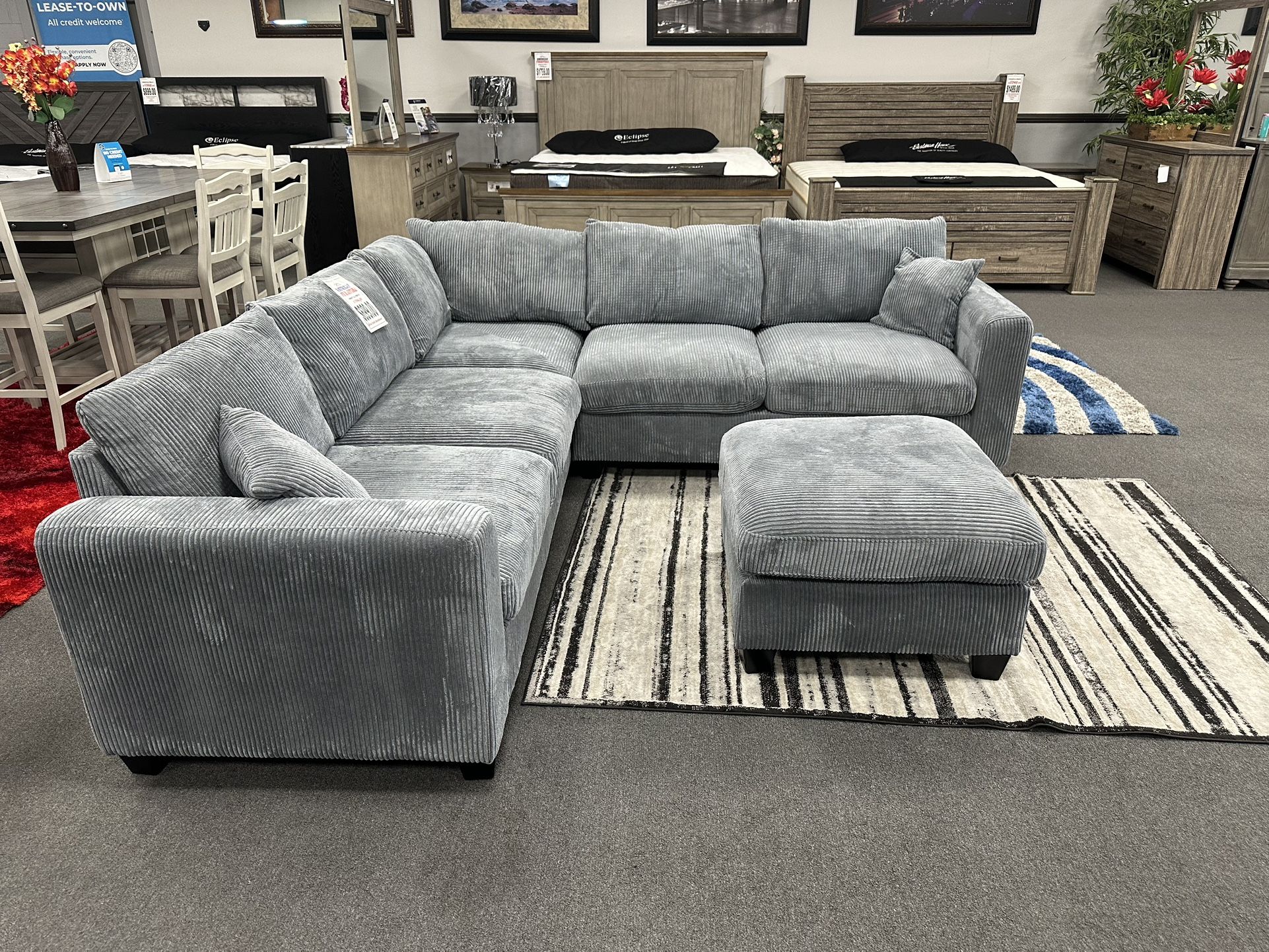 Gray Sofa Sectional w/ Free Ottoman