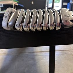 Nike VORTEX irons/ Titleist 60° Wedge/Chipper