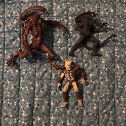 Alien And Predator Action Figures