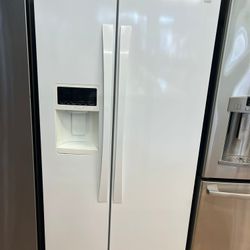 Kenmore Refrigerator  2PR
