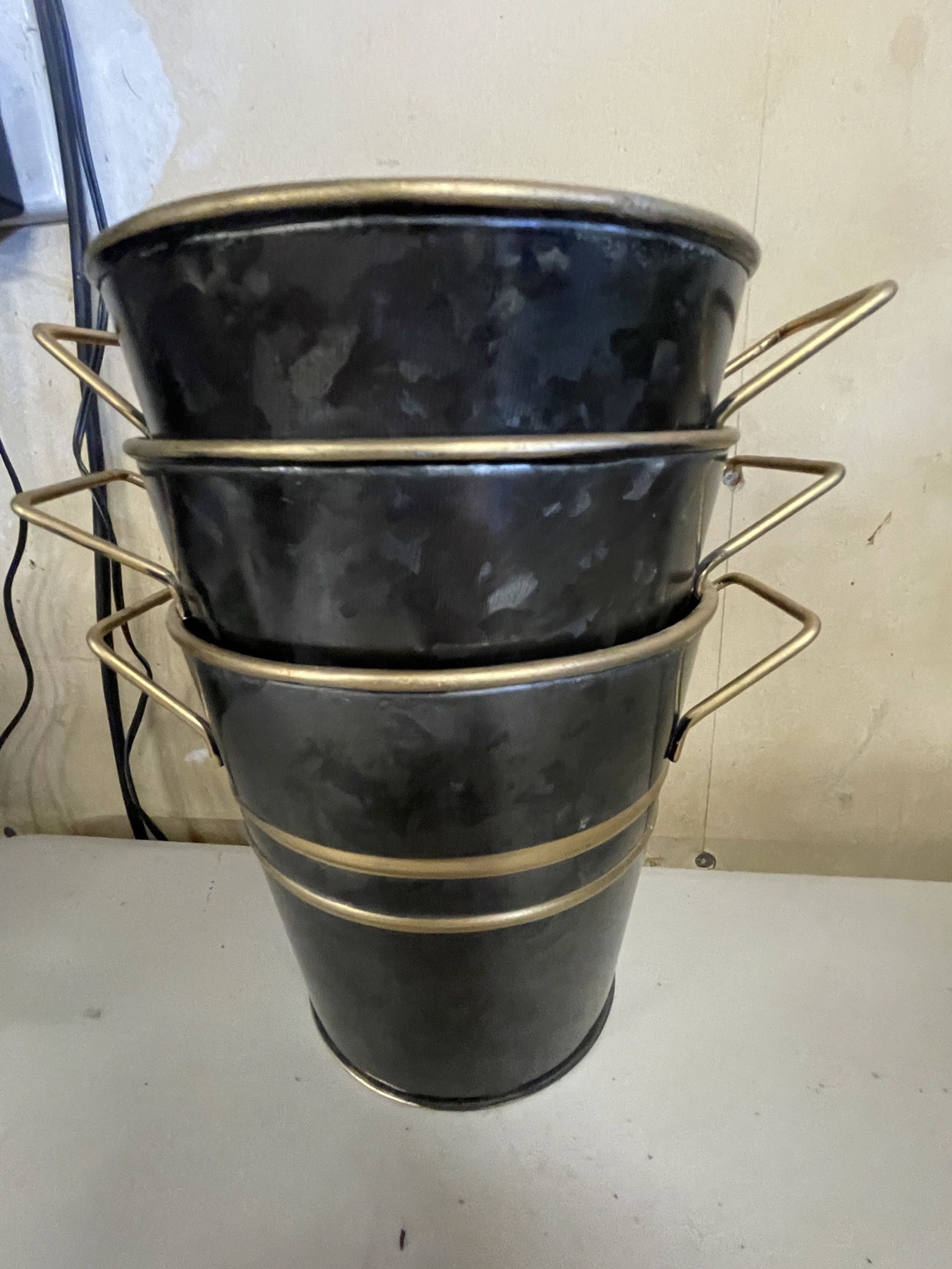 Metal Flower Pots (3) -  ‘5 Inch’ — New! 🪴 💐