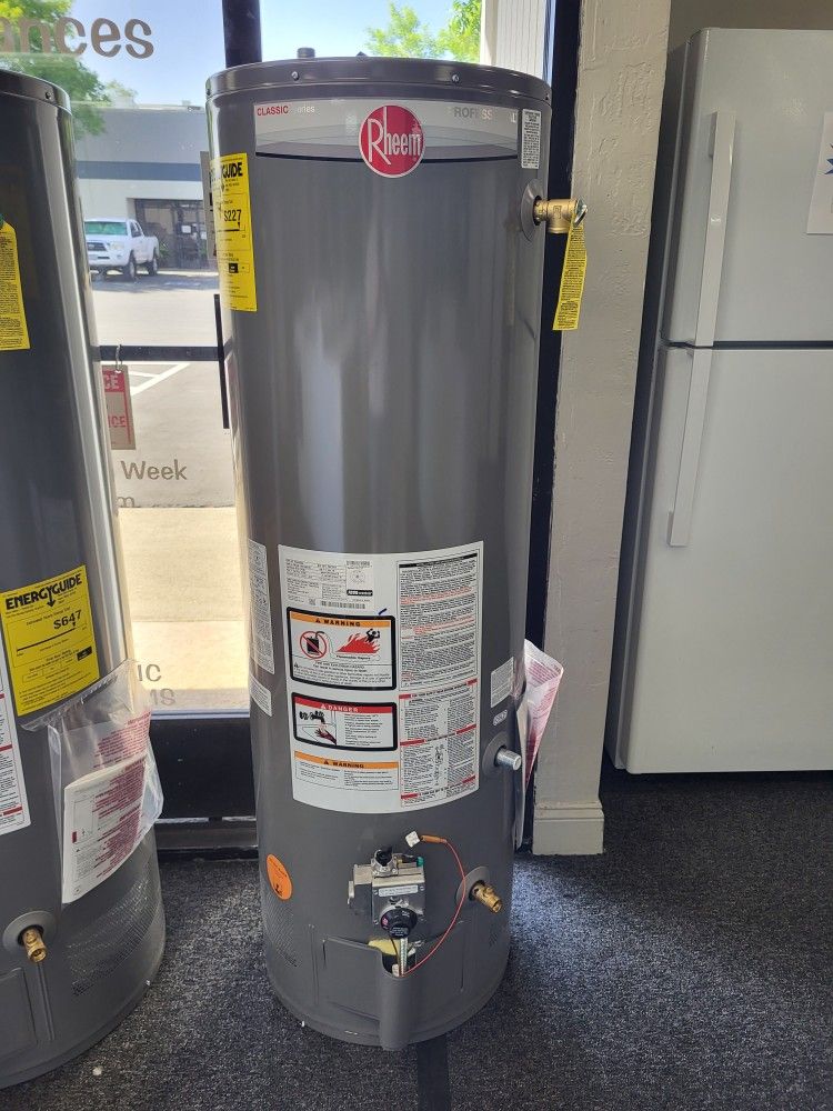 New Rheem Pro Classic 40 Gallon Natural Gas or Propane Water Heater