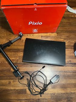 Pixio monitor (comes with arm + box + cables)