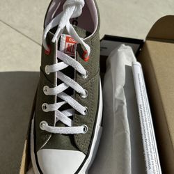 Women’s Converse