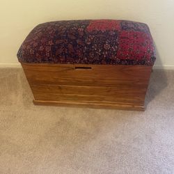 Solid Wood Storage Chest / Small Dresser – Like New