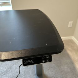 Office Adjustable Table – Excellent Condition Like New!