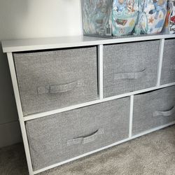 Dresser White/Grey Fabric