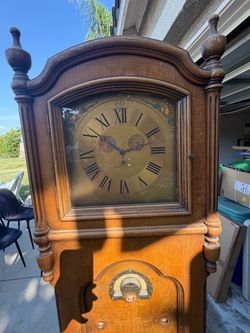 Antique bulova grandfather clock radio