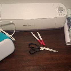 2 Cricut Machines Joy And Explore Air