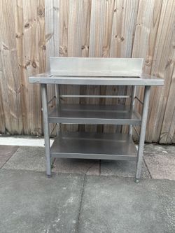 STAINLESS STEWL KITCHEN WORK TABLE - Used