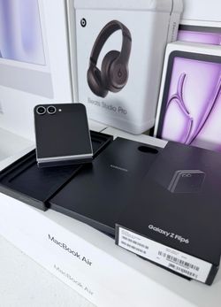 Samsung Galaxy Z Flip6 Foldable Smartphone