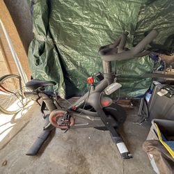 Peloton Bike