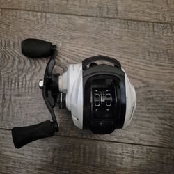 🎣Okuma Baitcasting Reel  for cheap!🎣