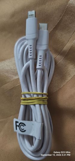 6Ft USB-C to Lightning Charging Cable White