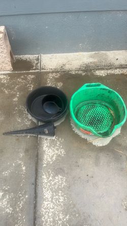 Green Bucket with Grit Guard and Black Bucket Set