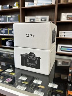 Sony a7 V Mirrorless Camera (NEW, 1 year warranty)