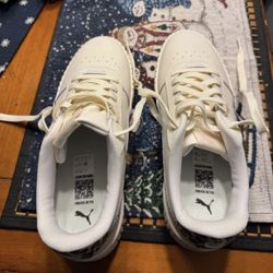 Women’s puma Sneakers 