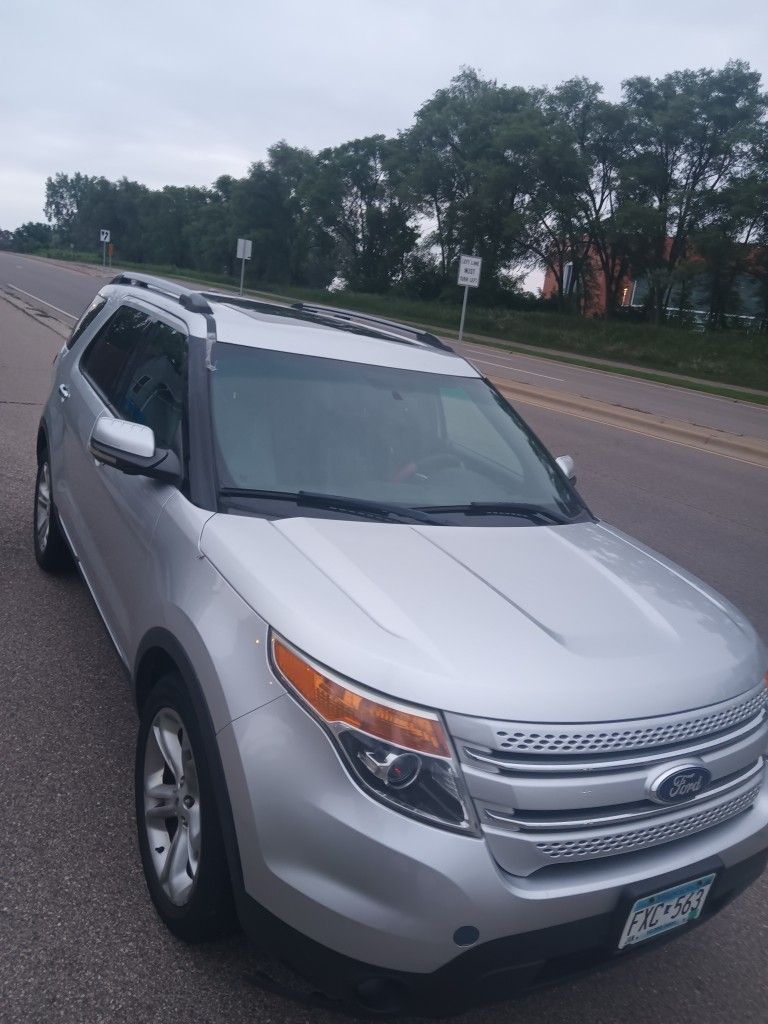 2012 Ford Explorer