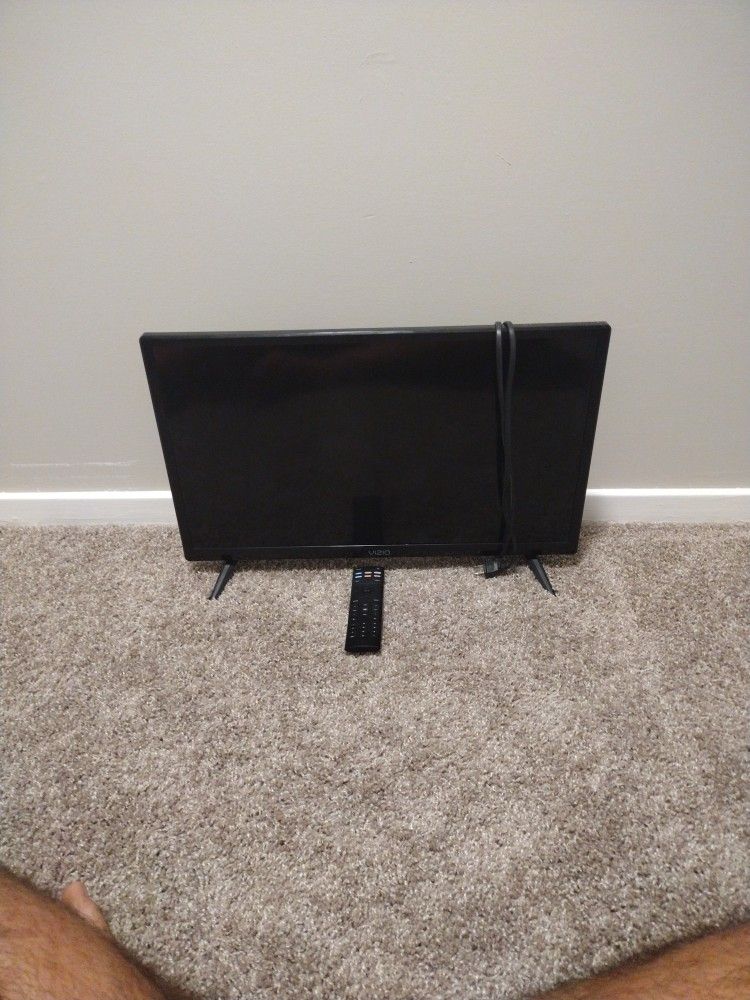 VIZIO D-Series 24" Class 1080p FHD Full-Array LED Smart TV