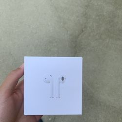 AirPods Gen 2