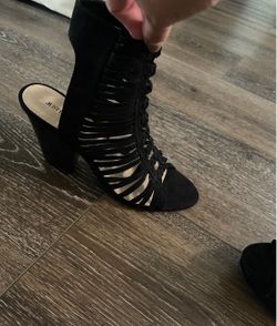 Sz 9 Black Suede Strappy Block Heel
