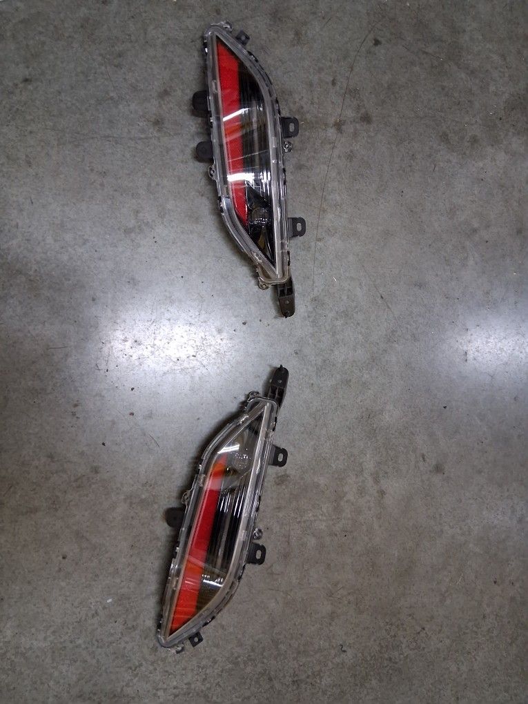 Toyota Venza Bumper Reflectors