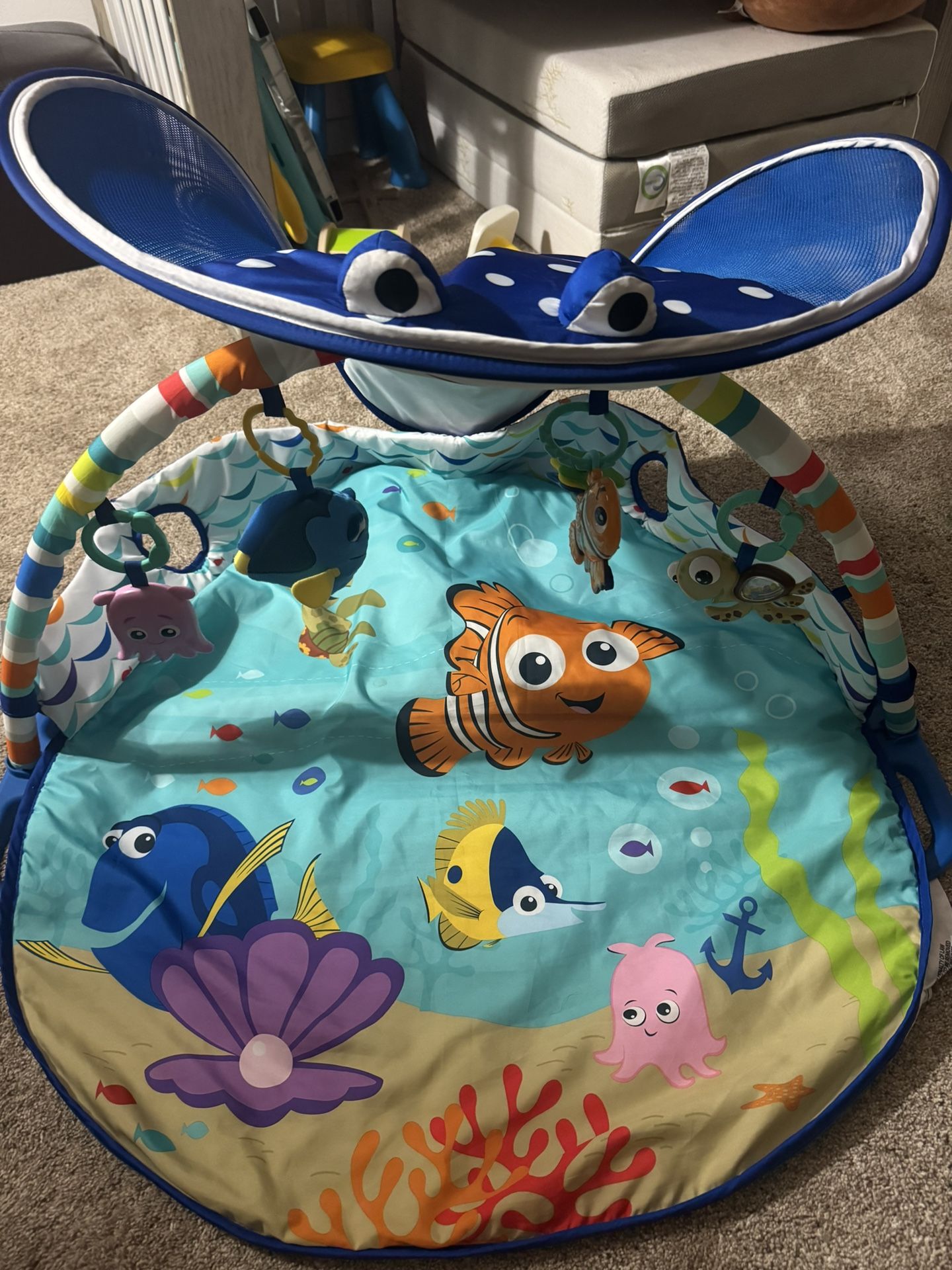 Disney Baby Finding Nemo Mr. Ray Ocean Lights & Music Activity Play Gym