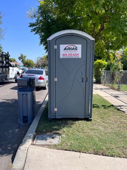 Porta potty