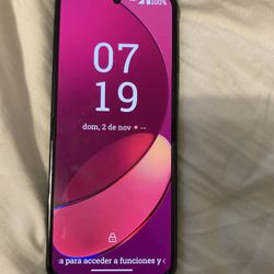 Moto Razor Plus   2024. 256 Gb 12 Ram