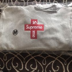 Supreme Cross Box Logo M